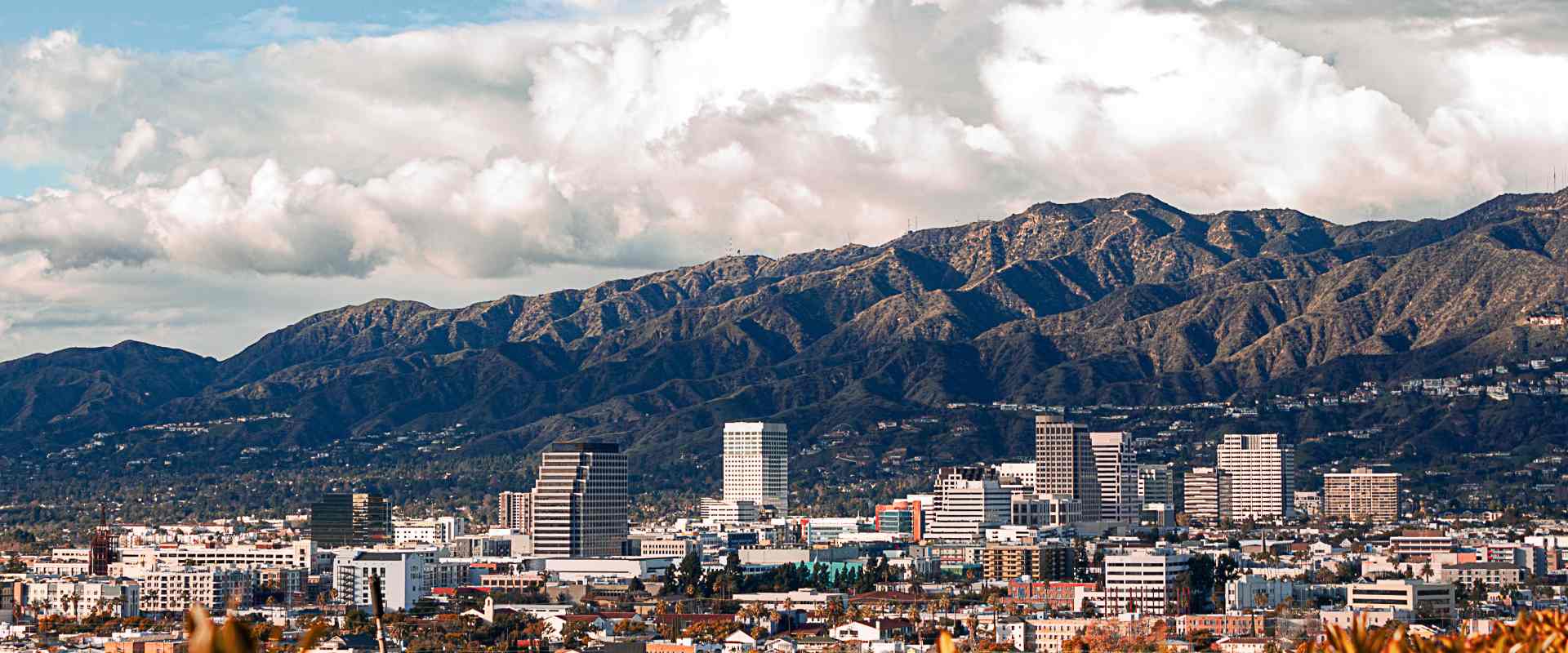 Get Directions From Your Location to The OB-Gyn & Incontinence Center in Glendale, CA